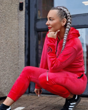 Stylish Red Women’s Velour Tracksuit – 2025 Signature Fit