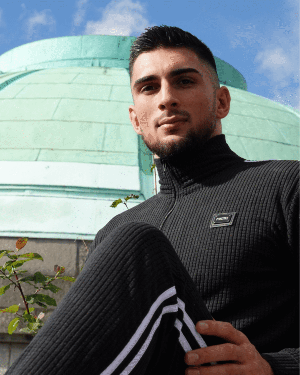 Comfortable Men Striped Velour Tracksuit