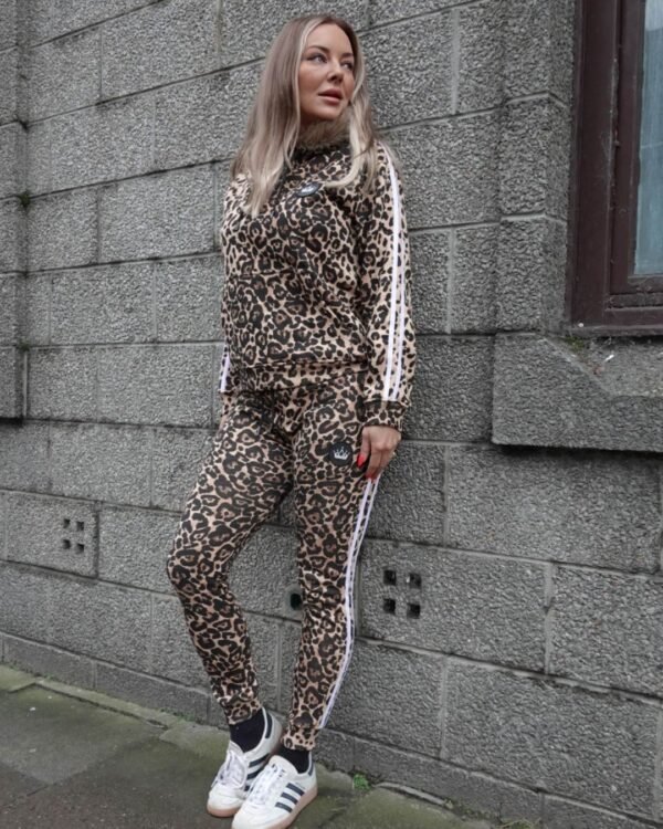 Positive Wild Leopard Print Tracksuit 1P